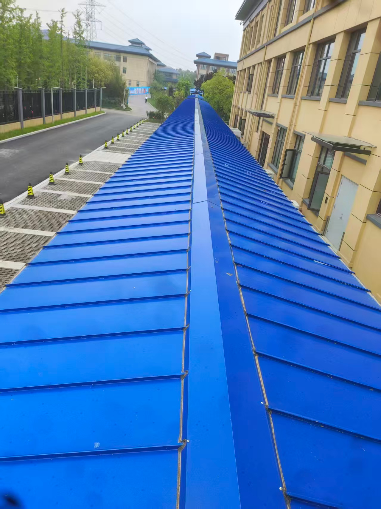 商丘市政增建风雨长廊项目
